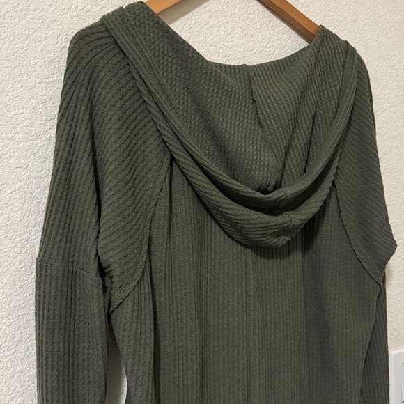 Wild Fable Soft, Hooded, Drop Shoulder Waffle Knit Pullover,Olive Green,Medium - Picture 6 of 10